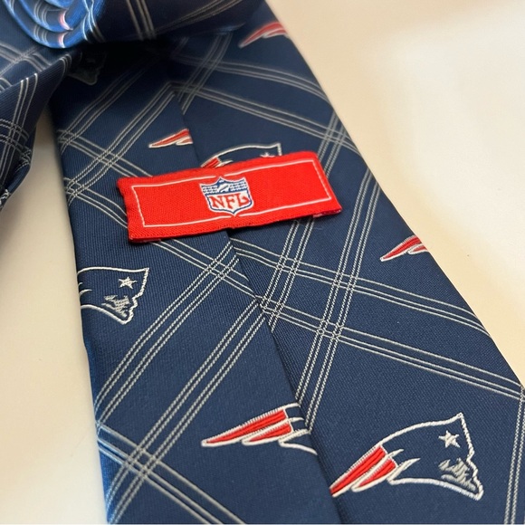 New England Patriots Neck Tie NFL Official 56”x3.5” 100% Polyester  Pre-Owned - Picture 3 of 6